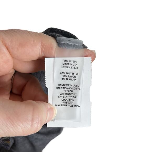 SOFT SURROUNDINGS Women's Petite Large PL Paisley Floral Scoop‎ Neck Long Sleeve - Picture 10 of 10